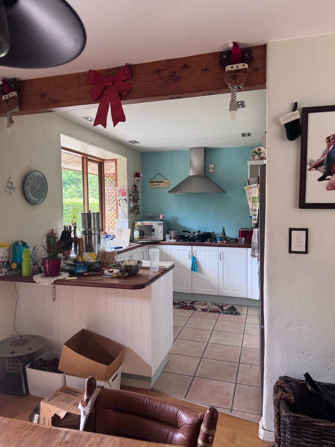 Room being analysed for decluttering